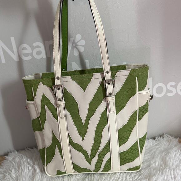 y2k Coach Vintage 2006 Green Zebra Strips Print Tote - Picture 2 of 9
